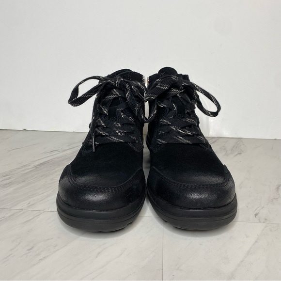 UGG Hapsburg Black Lace Up Ankle Boot 9 - Picture 2 of 15